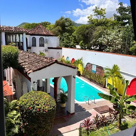 The Chill In Mansion Hostel Santa Marta
